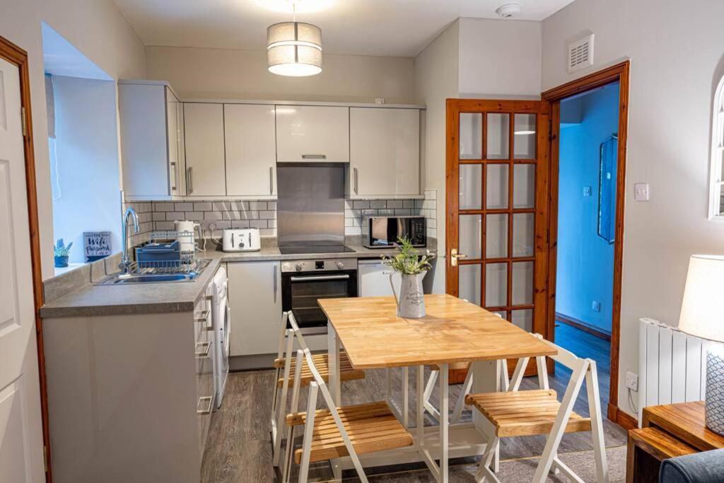אברפלדי Cozy Newly Renovated Town Centre Apartment מראה חיצוני תמונה